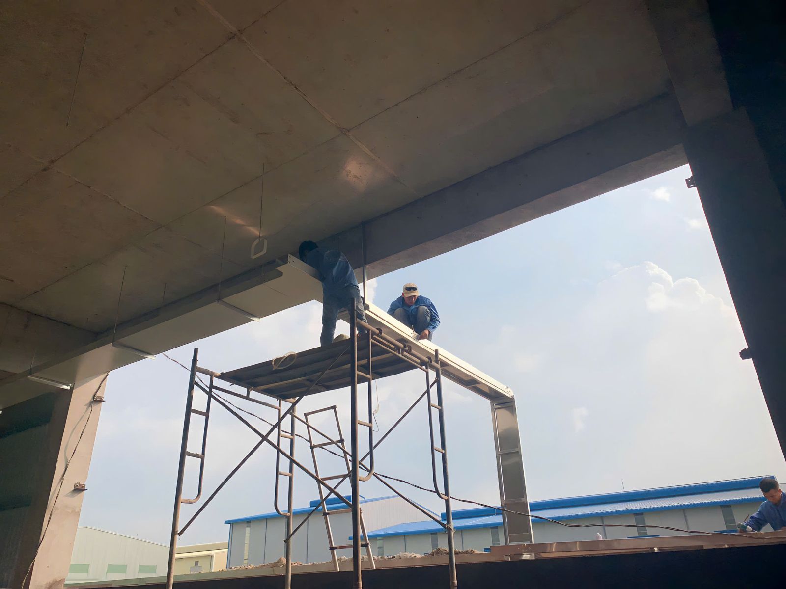 Thi công điện nhà xưởng